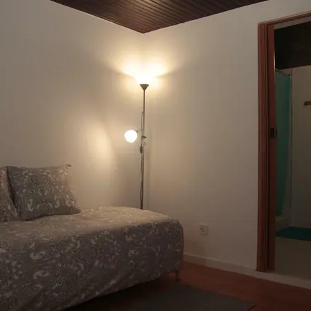Апартаменты Estudio Casazul #1 Алмада