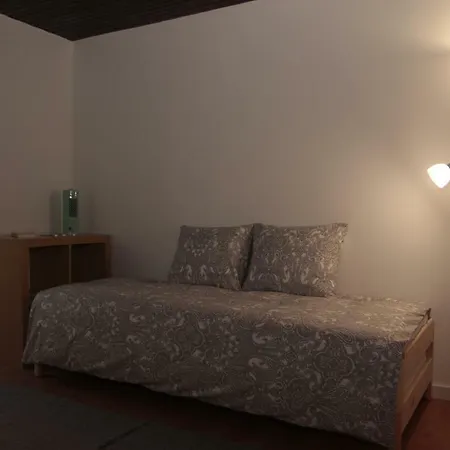 Апартаменты Estudio Casazul #1 Алмада